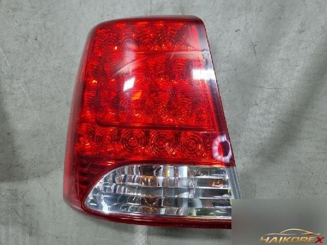 Kia Sorento 2010 — комбинированный фонарь задний левый (водительский)
