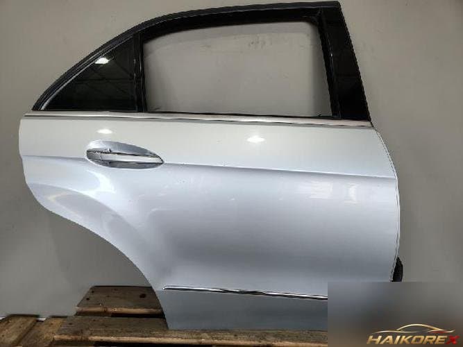 Mercedes-Benz E-Class W212 2010 — дверь задняя правая
