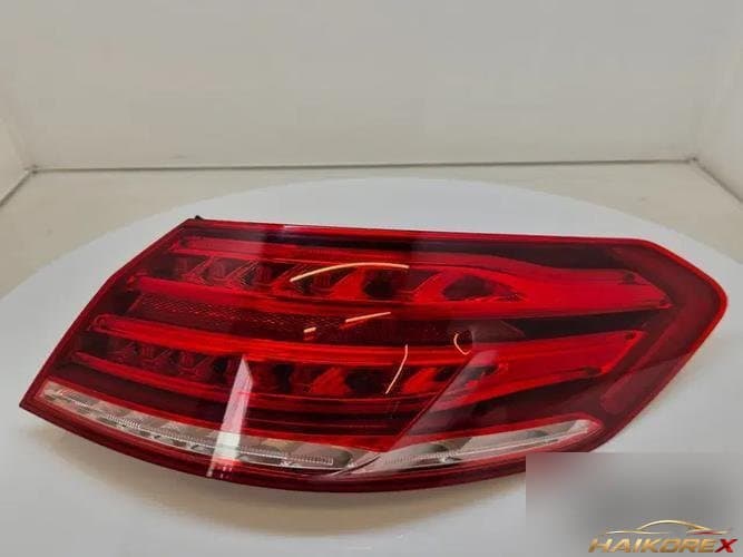 Mercedes-Benz E-Class 2014 — фара задняя правая A2129068802