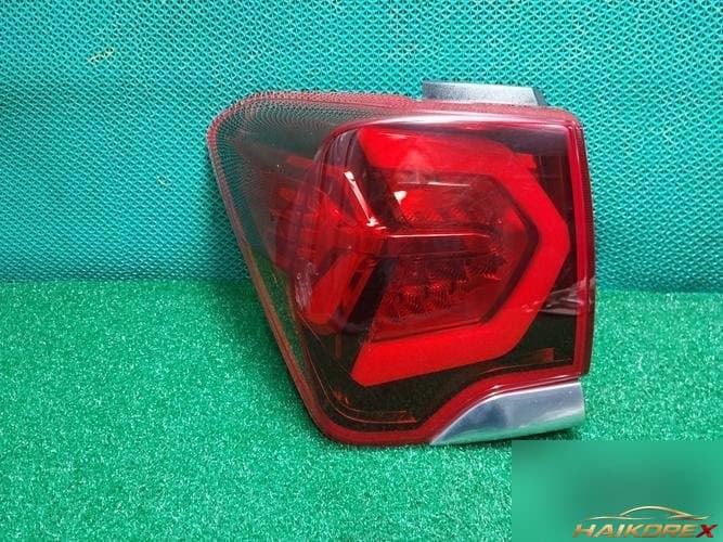 KG Mobility Korando 2020 — комбинированный задний фонарь левый (водительский) 8360137001