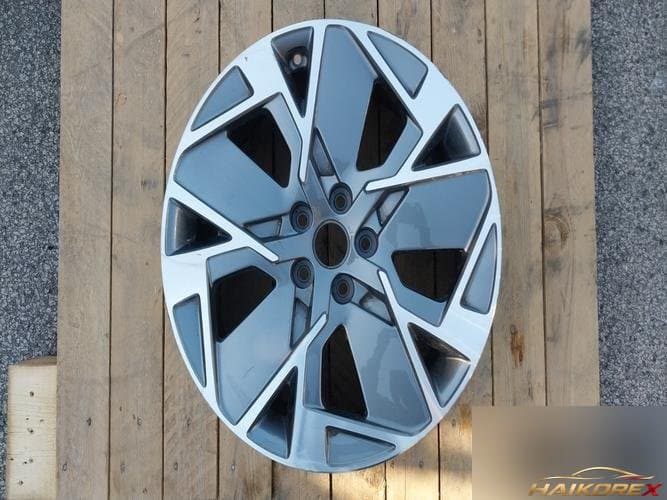 Genesis GV60 2022 — алюминиевый диск колеса