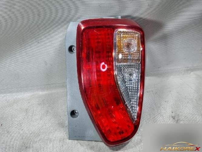 Kia Ray 2014 — фонарь задний комбинированный правый (пассажирский)