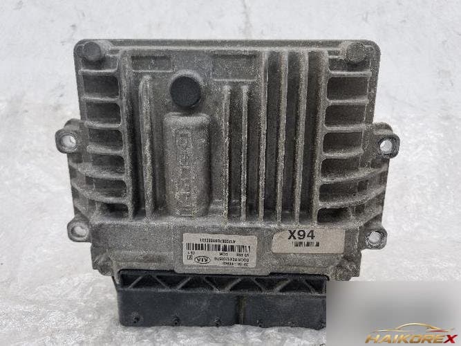 Kia Carnival 2009 — блок управления двигателем ECU 39104-4X945