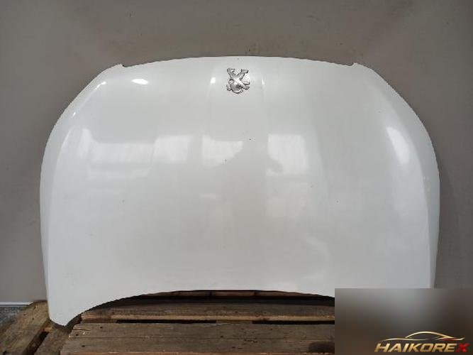 Peugeot 308 2014 — капот