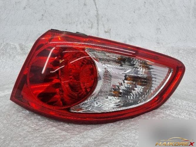 Hyundai Santa Fe 2009 — комбинированный фонарь задний правый (пассажирский) 92402-2B000