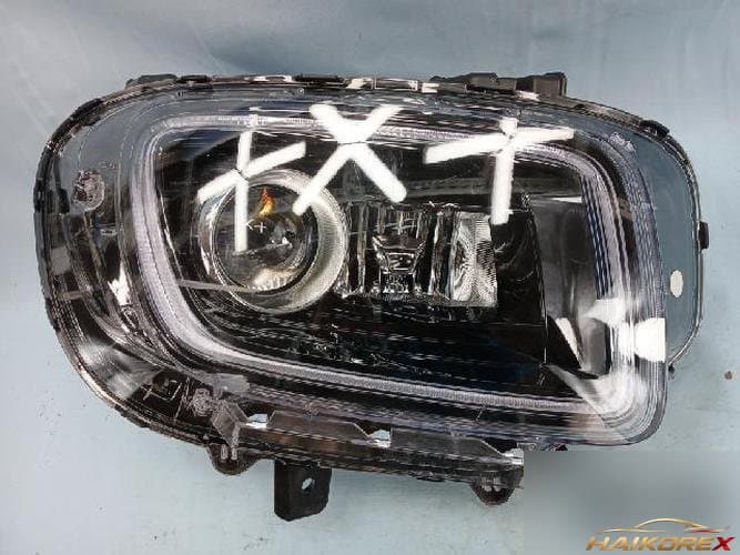 Hyundai Venue 2021 — фара правая 92102K2210