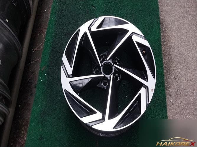 Hyundai Sonata 2024 — алюминиевый диск колеса левый