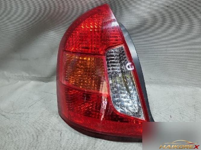 Hyundai Verna 2009 — фонарь задний левый в сборе (комбинированный) 924011E000