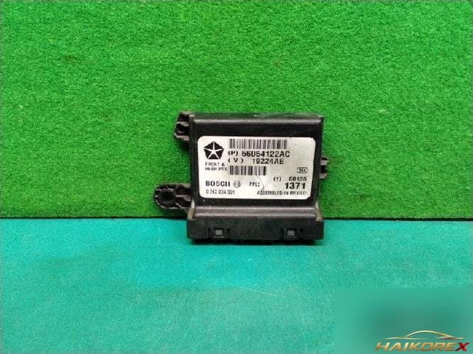 Chrysler 300 2012 — модуль парковки (PDC модуль) P56054122AC