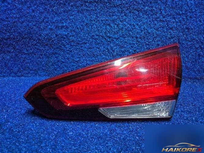 Kia K3 2016 — крышка багажника белая 92404A76