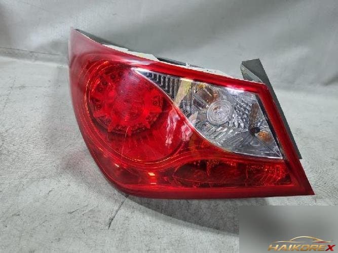 Hyundai Sonata 2010 — фонарь задний левый комбинированный