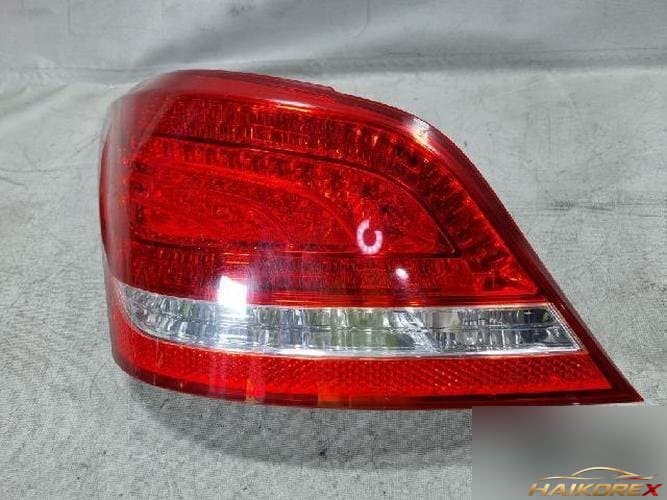 Hyundai Equus 2010 — комбинированный фонарь задний левый (водительский)