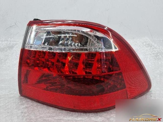 Kia Sorento 2008 — фонарь задний правый (комбинированный) 92402-2G0