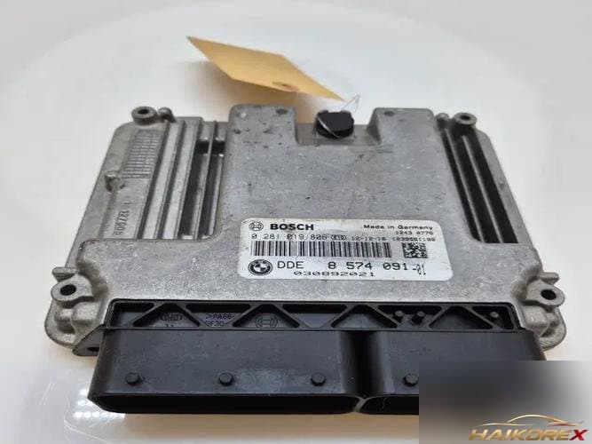 BMW 5 серия 2010 — блок управления двигателем ECU 857409101 3