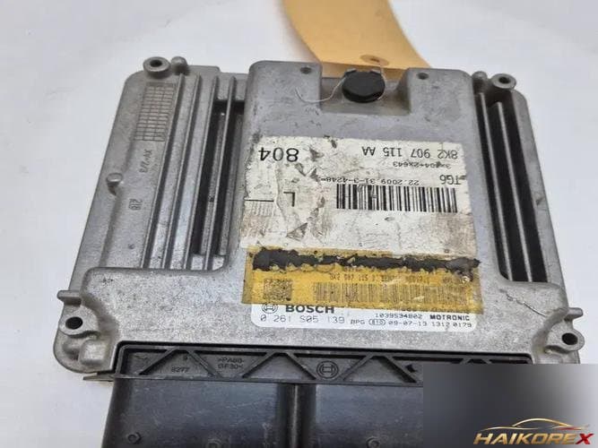 Audi A4 2010 — блок управления двигателя ECU 8K2907115AA 3