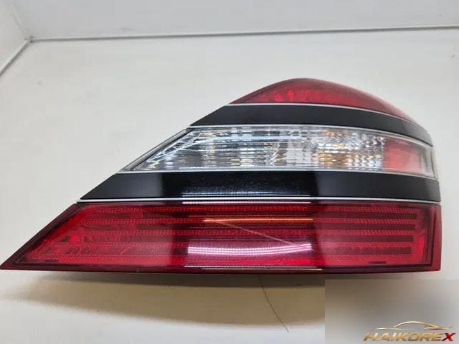 Mercedes-Benz S-Class 2011 — фонарь задний правый A2218200464