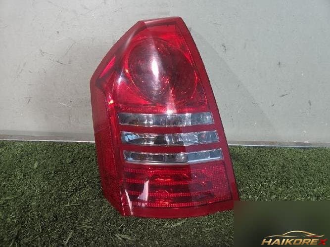 Chrysler 300 2007 — фонарь задний левый (6 контактов)