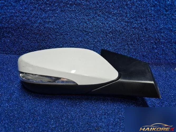 Hyundai Avante 2011 — зеркало боковое правое 8pin