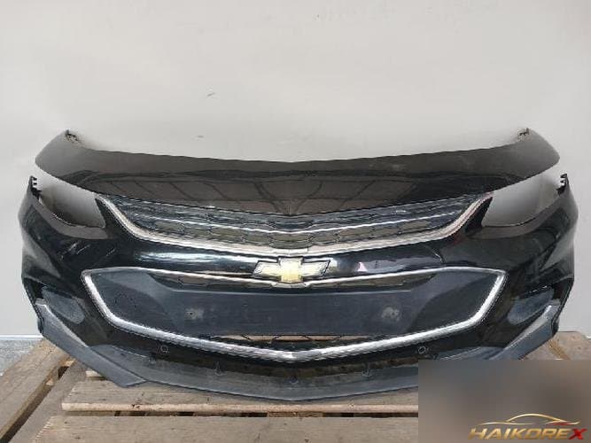 Chevrolet Malibu 2018 — передний бампер