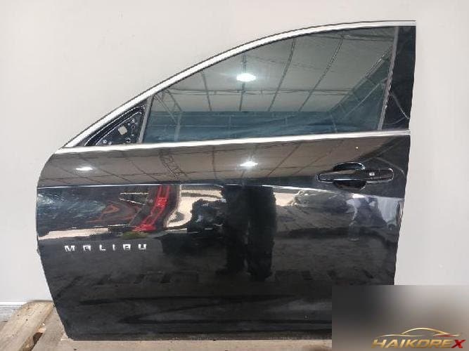 Chevrolet Malibu 2018 — дверь передняя левая (водительская)