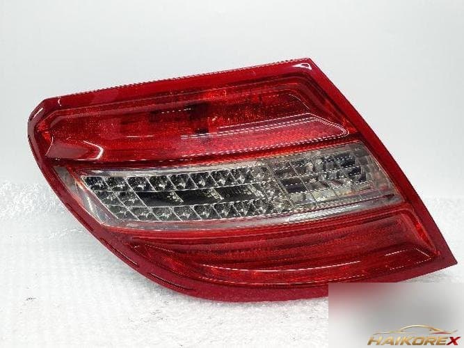 Mercedes-Benz C-Class 2010 — фонарь задний левый (комбинированный)
