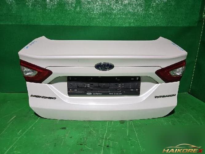 Ford Mondeo 2017 — крышка багажника