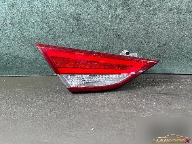 Hyundai Sonata 2014 — накладка багажника левая