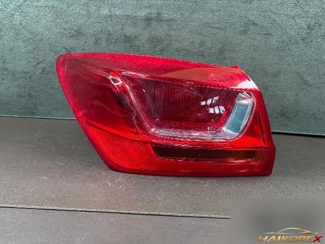 Chevrolet Cruze 2016 — фонарь задний в сборе (левый, сторона водителя)
