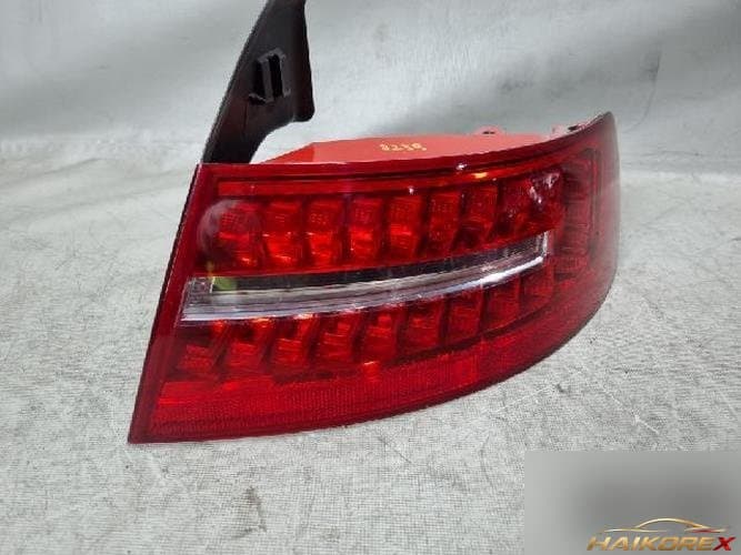 Audi A6 2010 — комбинированный фонарь (задний) правый 4F5945096