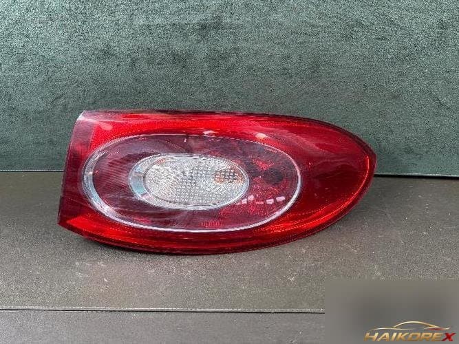 Volkswagen Tiguan 2009 — комбинированный фонарь задний правый (пассажирский)