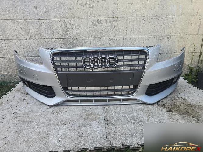 Audi A4 2011 — передний бампер правый