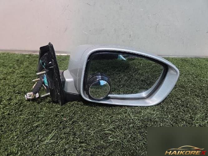 Hyundai Genesis 2011 — боковое зеркало правое
