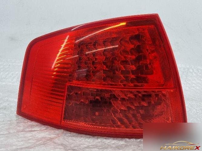 Audi A8 2006 — комбинированный фонарь задний левый (водительский) 4E0945095C