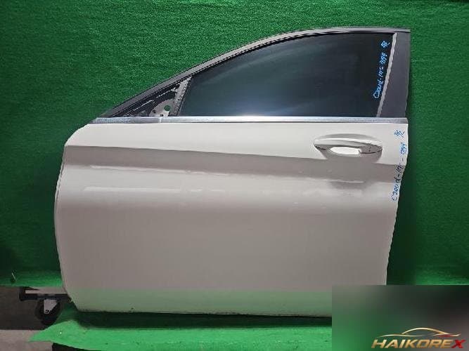 Mercedes-Benz C-класс 2017 — дверь передняя левая A2057200105