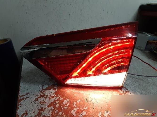 Hyundai i40 2014 — фонарь задний правый внутренний 92404-3Z001