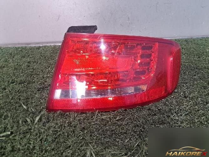 Audi A4 2011 — фонарь задний комбинированный (правый, пассажирский)