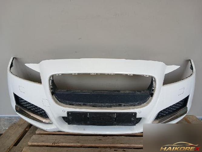 Jaguar XF 2018 — передний бампер