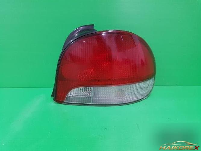 Hyundai Accent 1997 — фонарь задний правый (комбинированный) 92402 22500
