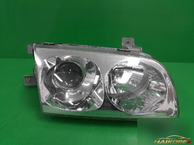Hyundai Trajet 2007 — фара правая 92102 3A500 1