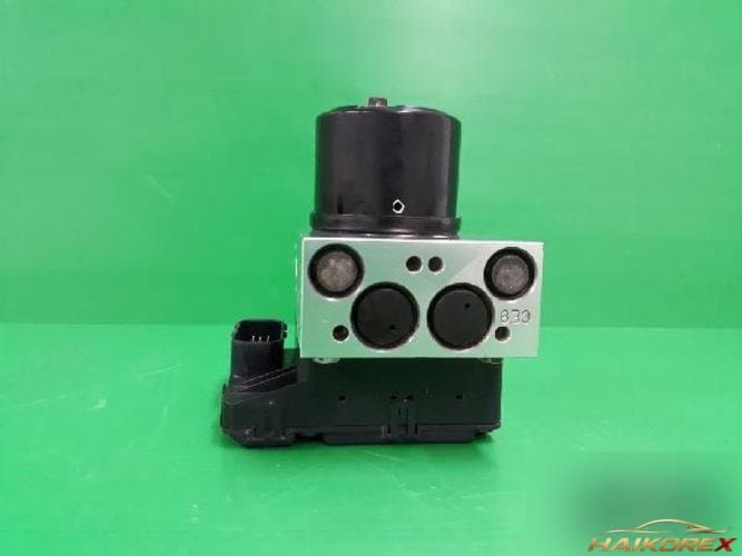 Hyundai Santafe 2002 — ABS 5890026170