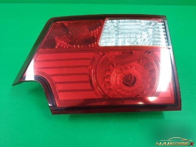 KG Mobility Karun 2008 — накладка двери багажника левая 8360309250