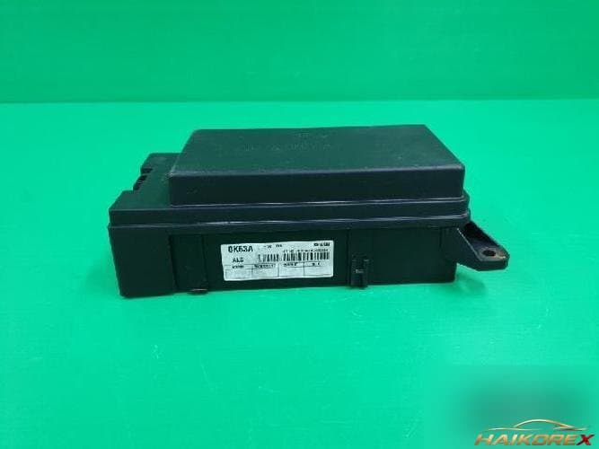 Kia Carnival 2001 — блок предохранителей (подкапотный) 0K53A66760