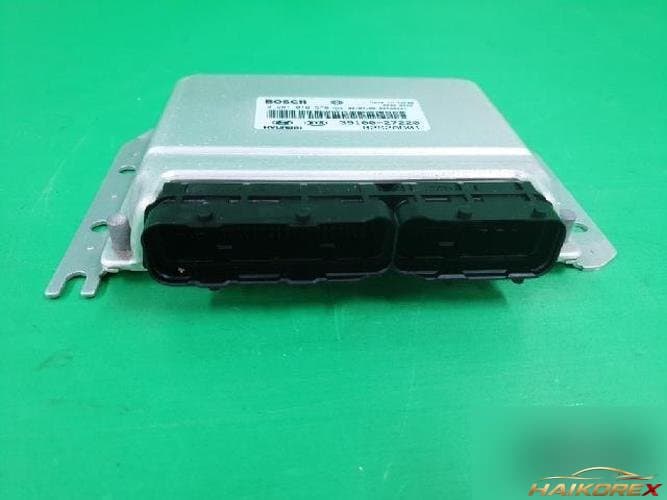 Hyundai Santa Fe 2002 — ЭБУ 3910027220