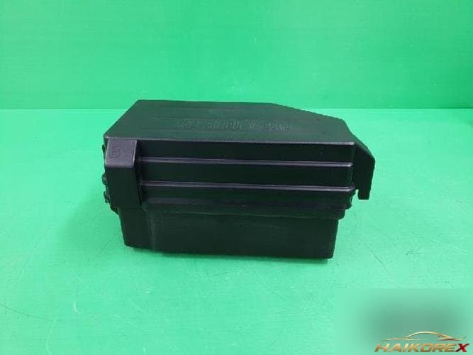 KG Mobility Kyron 2008 — блок предохранителей подкапотный 8231009200