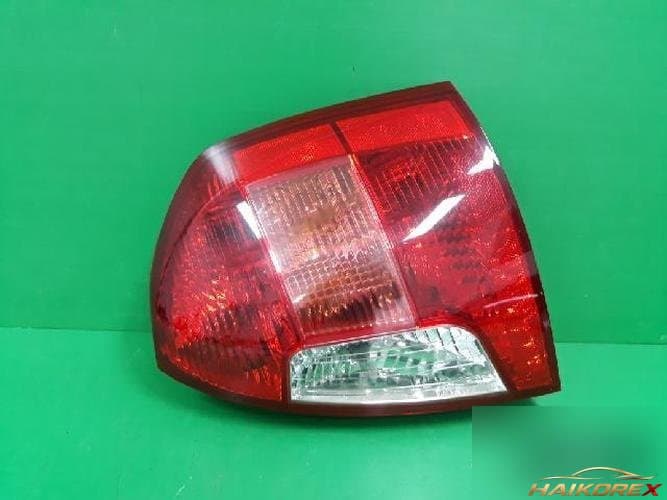 Hyundai Verna 2006 — комбинированный фонарь задний правый 92402 0J000