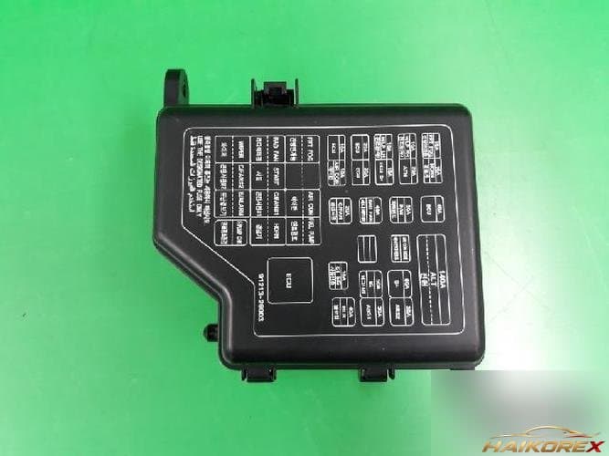 Hyundai Santa Fe 2005 — блок предохранителей (подкапотный) 9128826202