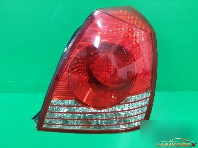 Hyundai Avante 2004 — комбинированный фонарь задний правый (со стороны пассажира) 92402 2D500 3