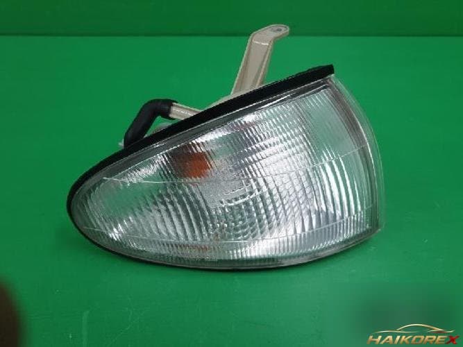 Hyundai Accent 1997 — поворотник правый 92302 22200