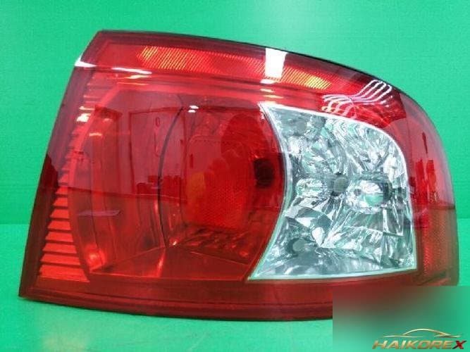 Kia Optima 2002 — комбинированный фонарь задний правый (со стороны пассажира)
