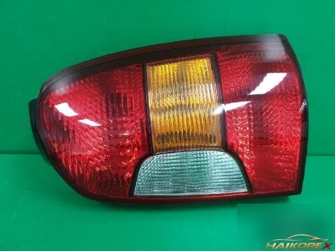 Hyundai Trajet 2002 — комбинированный фонарь задний правый (со стороны пассажира) 92402 3A000